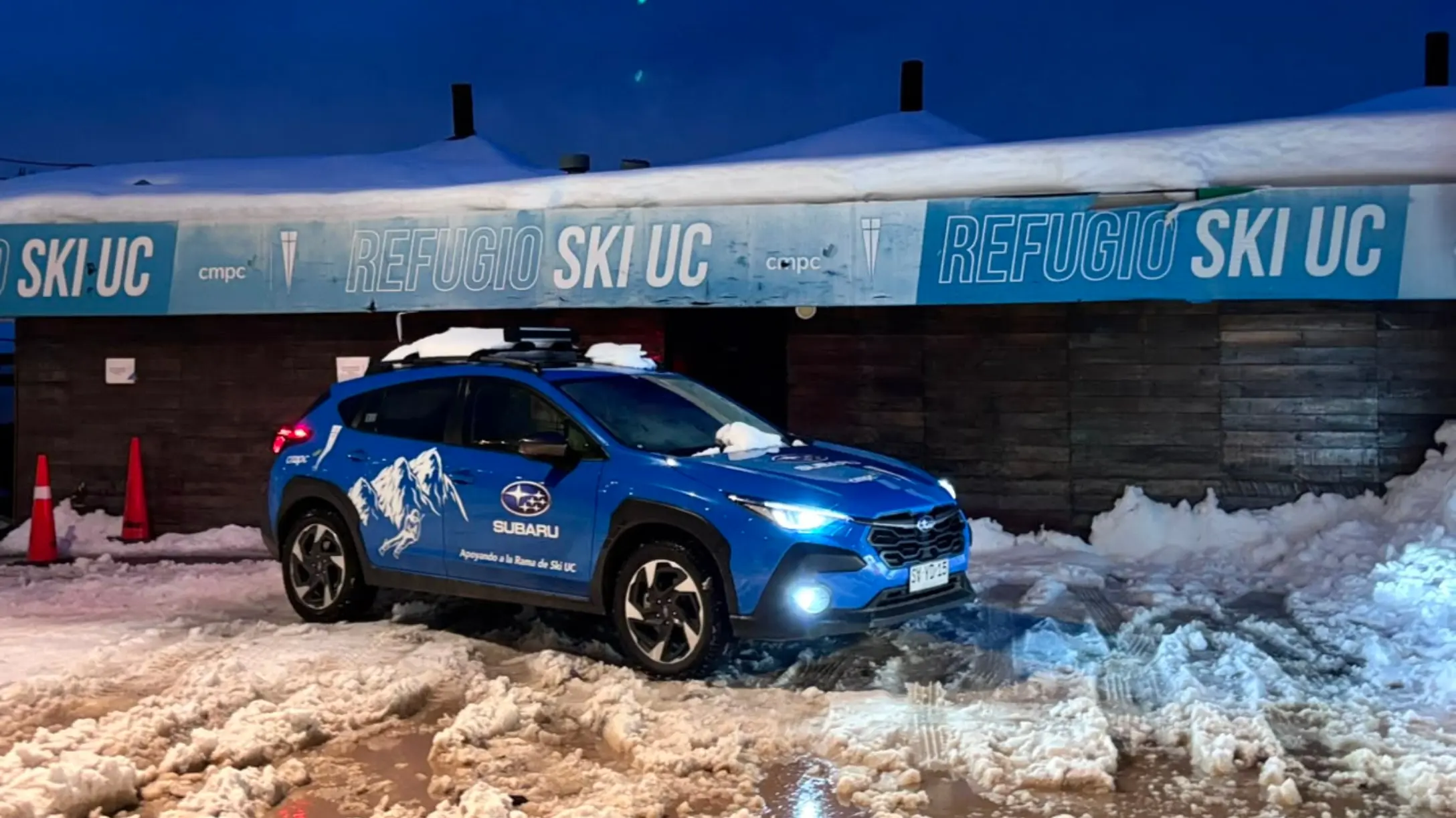 Subaru renueva su compromiso con el esquí nacional junto al Club Andes y Ski UC 